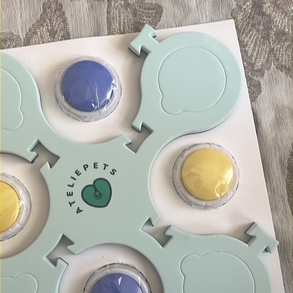 Brand New Dog Talk Buttons Training Communication Tool Voice Record Interactive - Picture 2 of 10